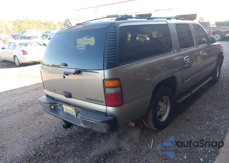 2002 Chevrolet Suburban 1500 Ls z USA, uszkodzony, nr VIN 1GNEC16Z12J132858